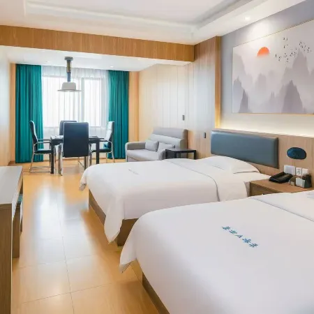 Huarong Jinghao Hotel