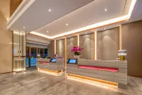Lifeng Hotel (Jieyang Yuhu Cold Chain International Agricultural Products Trading Center Store)