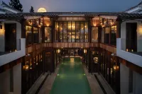 Sansheng Yizhai · Zhangshuxia Homestay - Pools