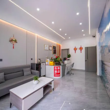 Caifeng Hotel