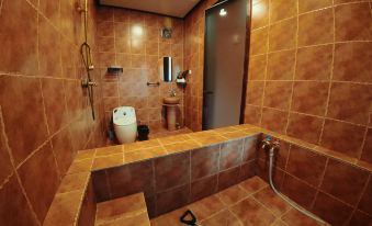 Zhihui Hot Spring Manor。