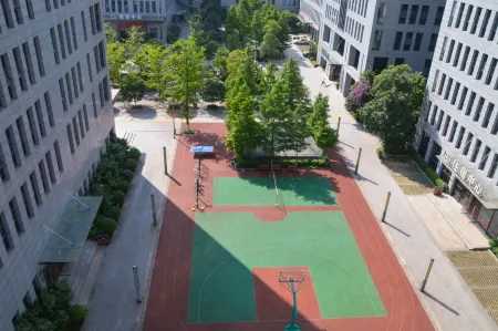 Yingtian Conference Service Center Отели рядом с достопримечательностью «Чунцинская долина радости»