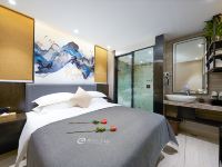 尔兰酒店(广州新白云国际机场店) - 轻奢悦享大床房