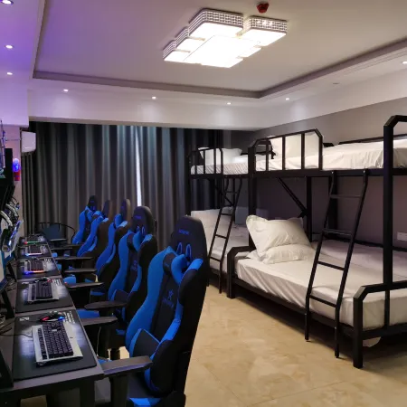 Weihui Mingjue E-sports Hotel