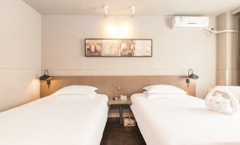 Jinjiang Inn Select (Xi'an Big Wild Goose Pagoda Jiangong Road Yanxingmen Metro Station) - Housity