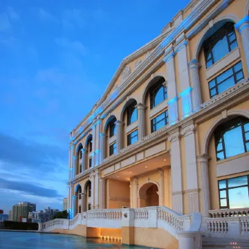 Sofitel Macau at Ponte 16