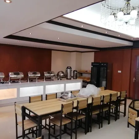 Fei Fan Holiday Hotel