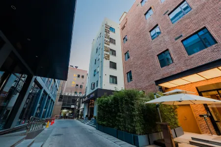 Homeinn Plus (Hangzhou West Lake Pedestrian Street)