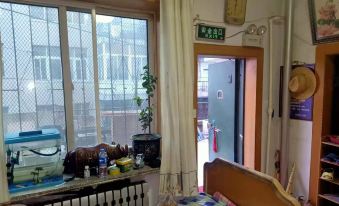 Fengcheng Xinhua Hostel