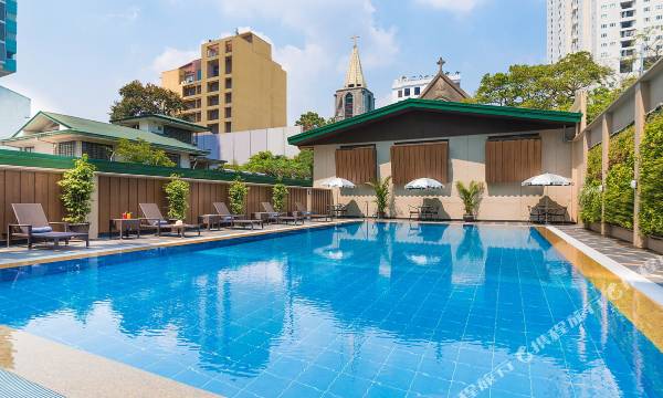 Tropicana Suites