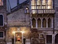 Hotel Pausania Hotels near A Plus A Gallery