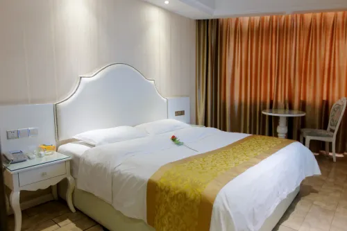168 Holiday Inn Hotels in Zhuxi