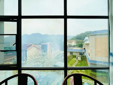 Huashan Hot Spring International Hotel Отели в г. Нинмин