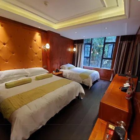 Dege Gesar Palace Grand Hotel