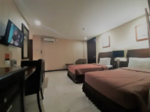 The Palais Dago Hotel Hotels near Taman Jomblo