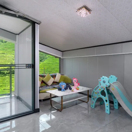 818 Resort Hotel (Longsheng Longji Terraced Field Scenic Area)