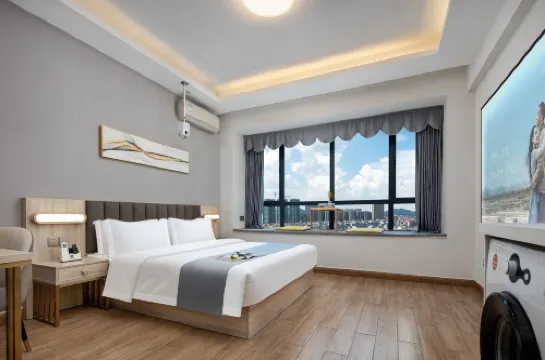 紫夜·怡居影院公寓（湖南中醫葯大學店）