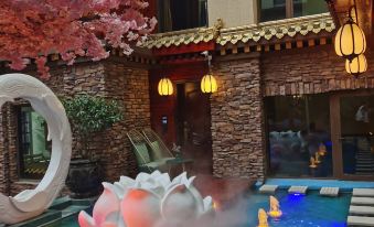 Yiyinju Holiday Hotel