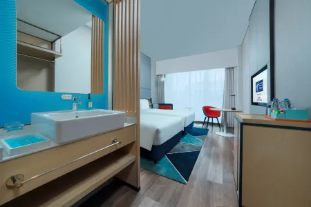 Holiday Inn Express Shenzhen Longhua (Dalang Business District)