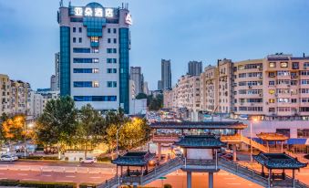 Atour Hotel(Qingdao CBD Hangzhou Road Store)