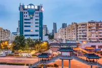 Atour Hotel(Qingdao CBD Hangzhou Road Store) Отели в г. Циндао