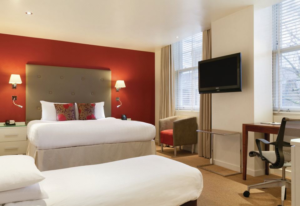 더블트리 웨스트 엔드 호텔의 로비