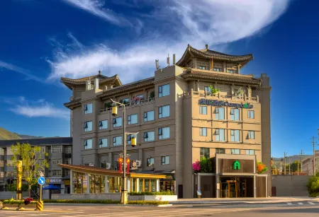 Campanile Hotel (Xi'an Lintong Terracotta Warriors and Horses West Garden Metro Station) Отели рядом с достопримечательностью «Lishan Cableway Station»