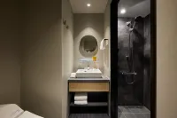 Oakwood Hotel Oike Kyoto