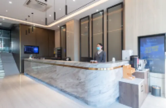 Yitel Collection Hotel (Qingdao Railway Station Zhanqiao Seaview)