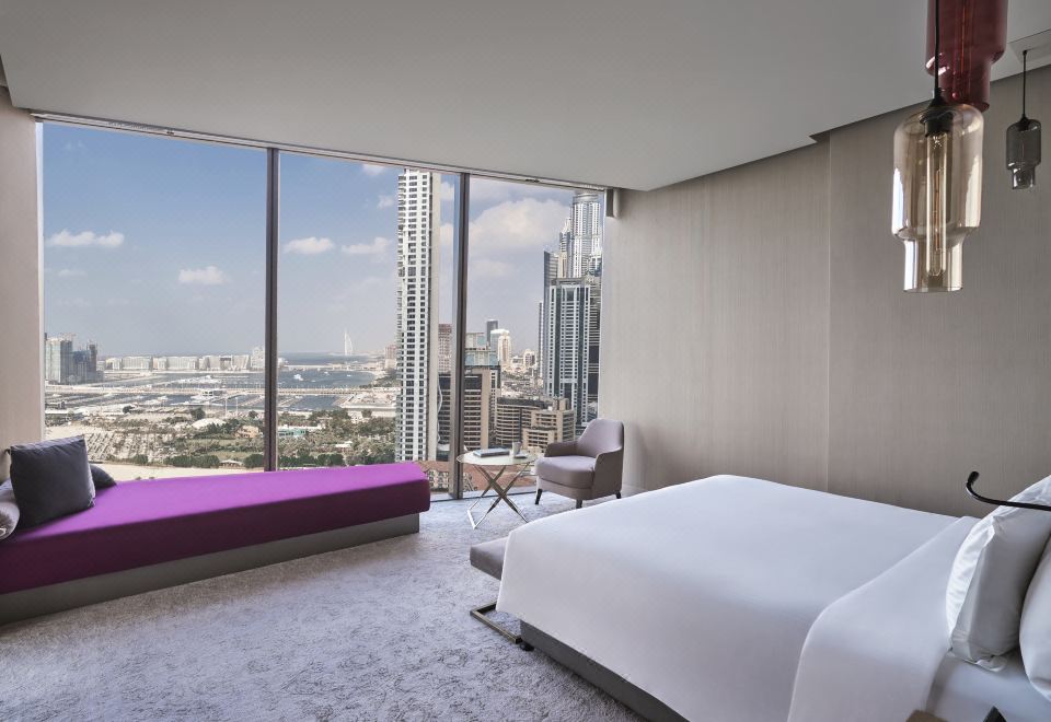 [Rixos Premium Dubai JBR의 고급스러운 욕실 어메니티 이미지]