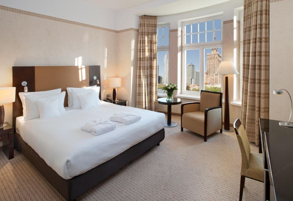 2. 호텔 폴로니아 ..