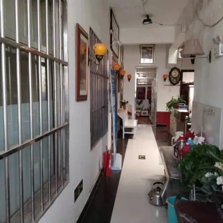 Yuzhong Hotel