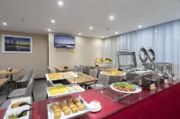 Yeste Hotel (Napo) - breakfast