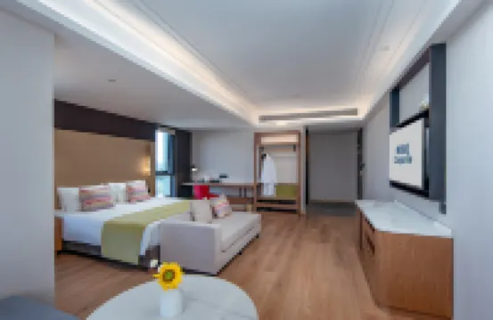 Campanile Hotel (Nanjing Xianlin University City Wanda Mall) Hotels near Qi Xia Mountain