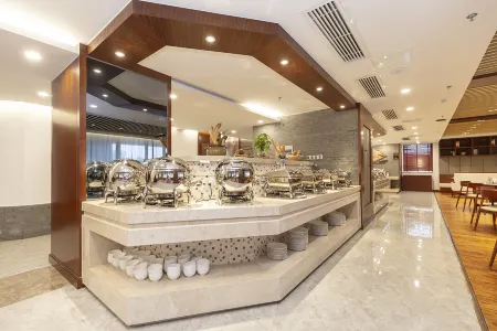 Madison Hefei High Tech Zone Hotel Отели рядом с достопримечательностью «Anhuixinhua College»