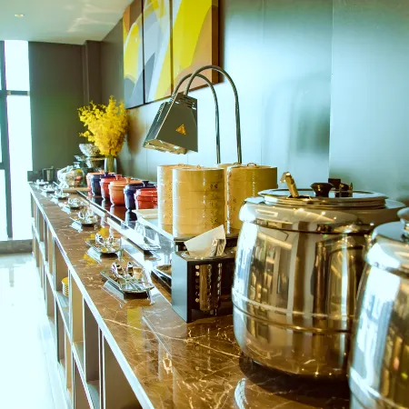 Homeinn Selected Hotel (Qufu High-Speed Railway Station)