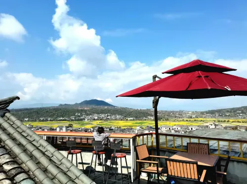 Teng Chong to the Cloud - Mountain view