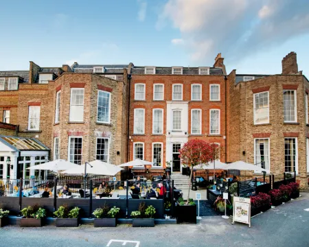 里士滿希爾酒店 里士滿酒店