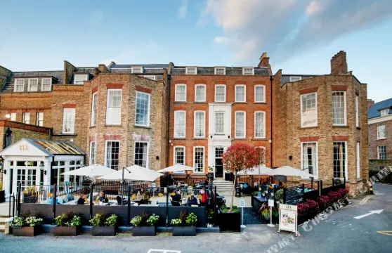 里士滿希爾酒店