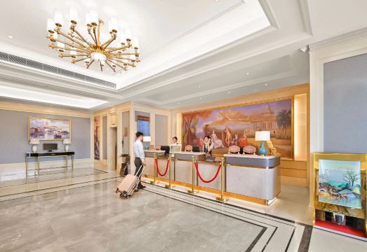 선전 룽화 홀리데이 인 익스프레스 호텔 객실