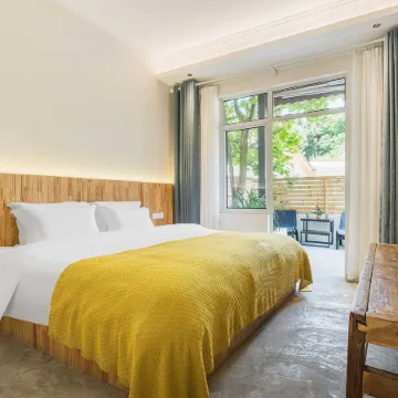 Leshan Fengqiao Yi Garden Inn