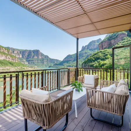 Trip.com Group Country Retreats (Henan Anyang Linzhou Shibanyan)