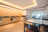 HanTing Hotel (Chengdu Chongzhou Wanda Plaza)