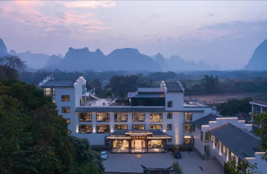 รีสอร์ทริมน้ำลี่เจียงผูไห่ หยางซั่ว