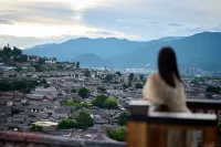 PARALLOGE(Lijiang Ancient Town Dashuiche Store)