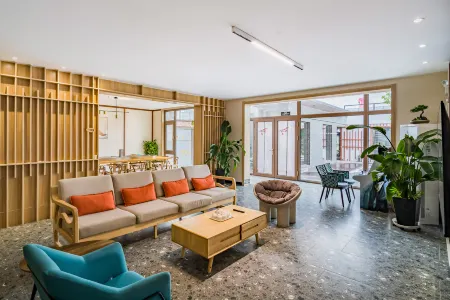 Floral Hotel·Beijing Expo Park,Yake Leisure Hotel Отели рядом с достопримечательностью «Guishui Park»