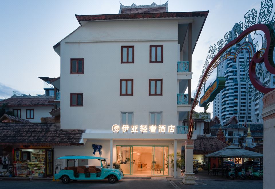 hotel overview picture