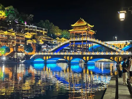 Jiuyuxuan·Dream Inn Отели в г. Фэнхуансянь