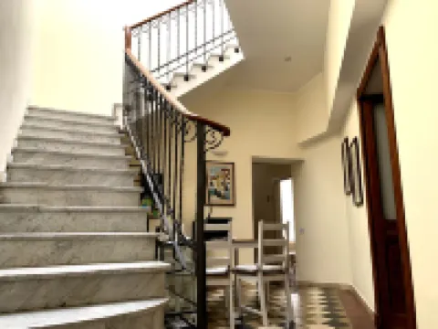 多摩阿肯扎賓館