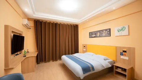 Home Huayi Hotel (Pingdu Renmin Road Branch in Пинду